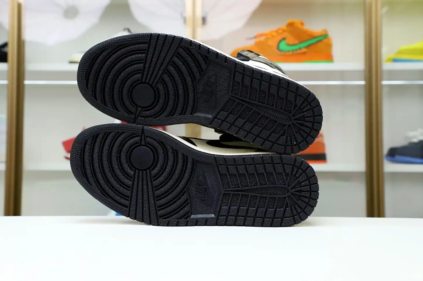 HIGH 1 JORDAN Kimikick MOCHA' OG AIR 'DARK RETRO 0713